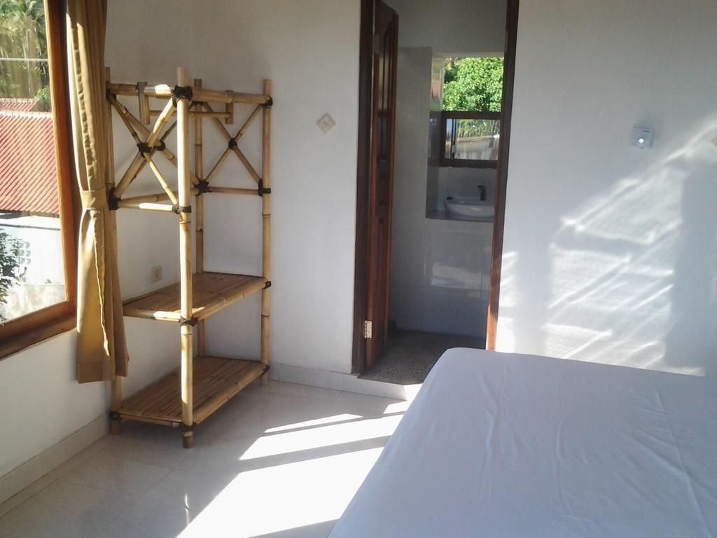 Sony Home Stay Amed  Room photo